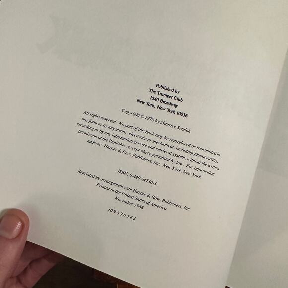 Vintage 1988 In The Night Kitchen Paperback Book - Picture 2 of 8